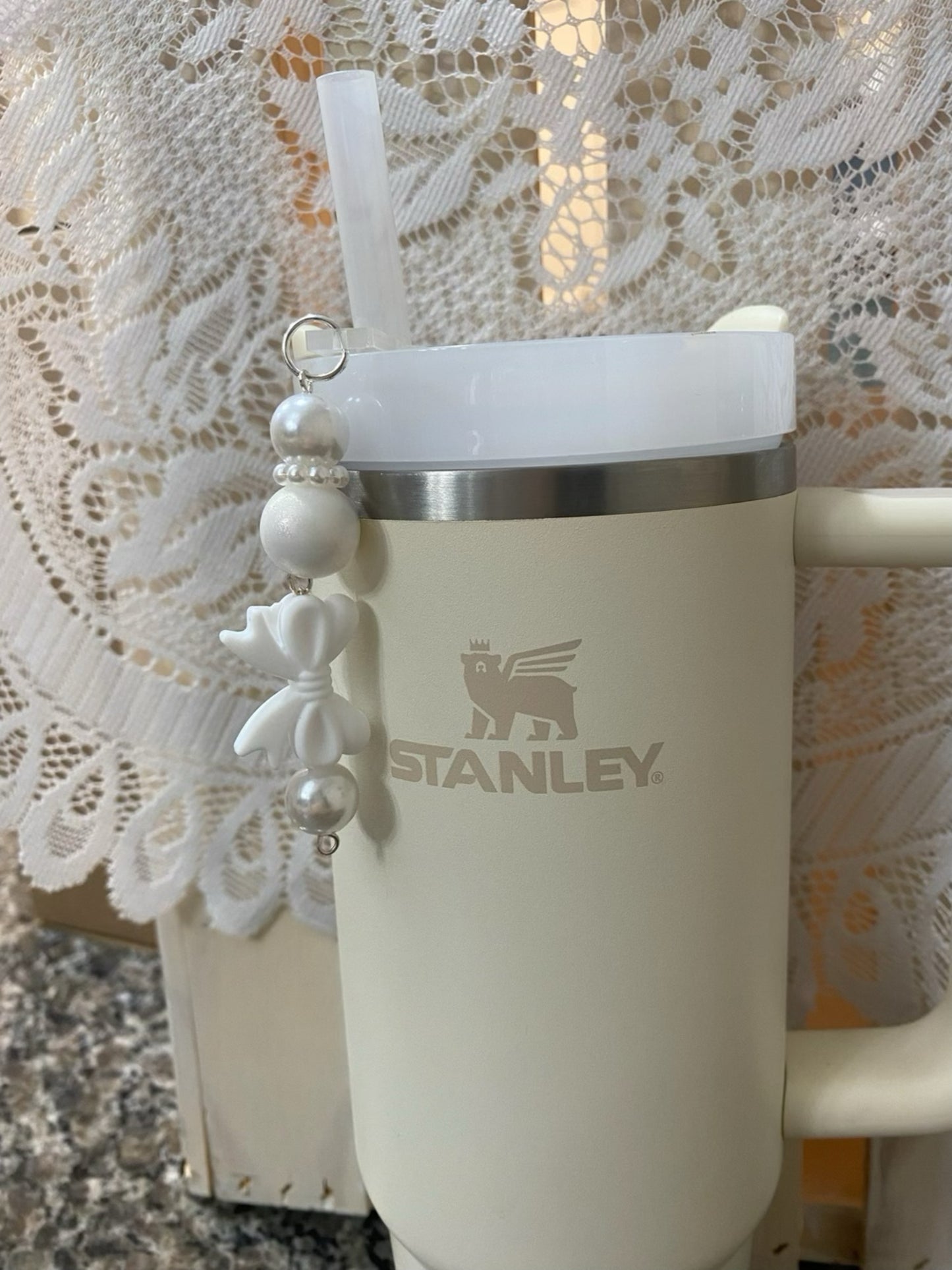 Stanley Dangle: Bows