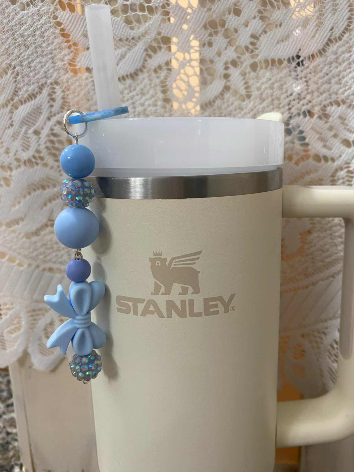 Stanley Dangle: Bows