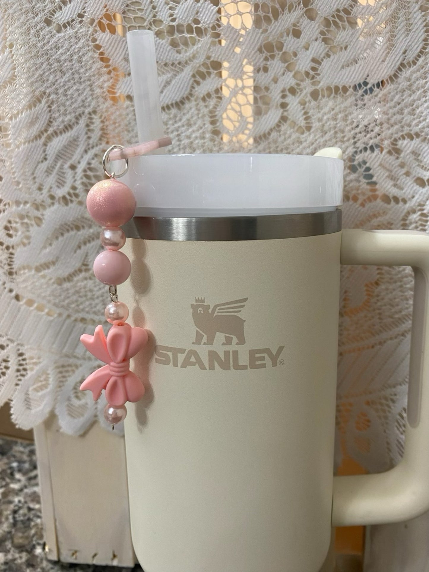 Stanley Dangle: Bows