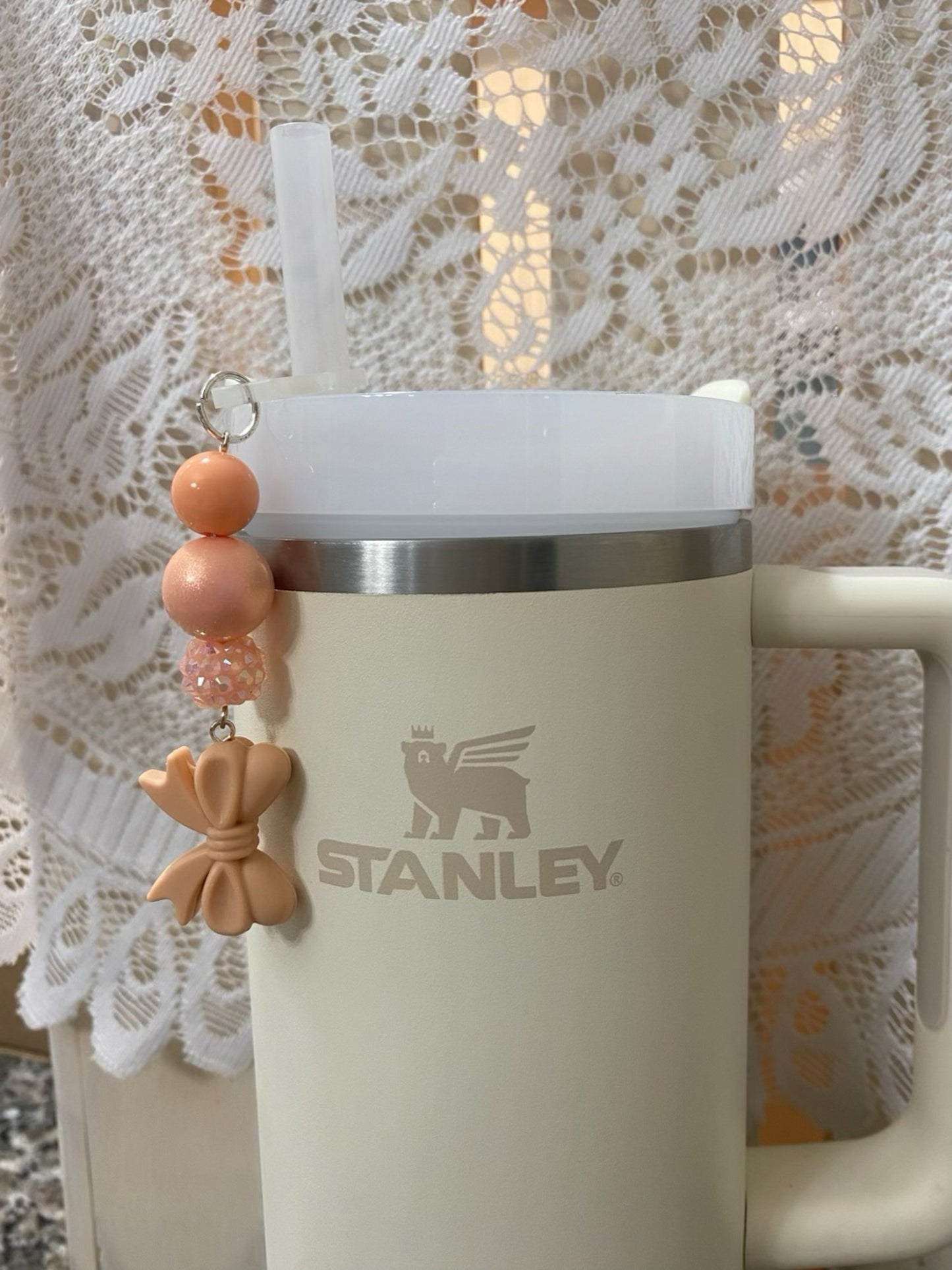 Stanley Dangle: Bows